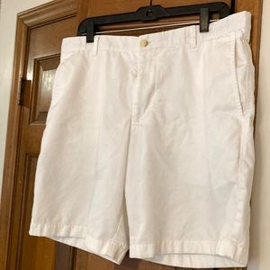 Southern Tide white cotton shorts